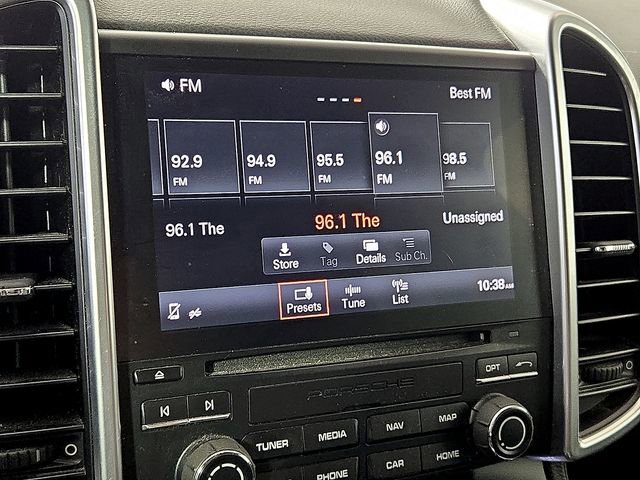 Used 2017 Porsche Cayenne Platinum Edition image 18