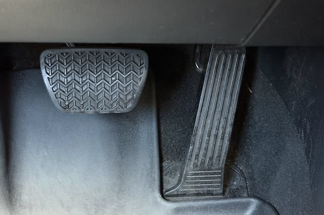 Used 2023 Toyota Highlander XLE FWD image 37
