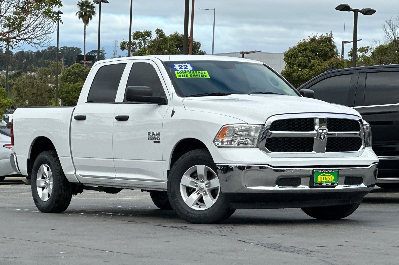 Used 2022 RAM 1500 Classic SLT RWD image 2
