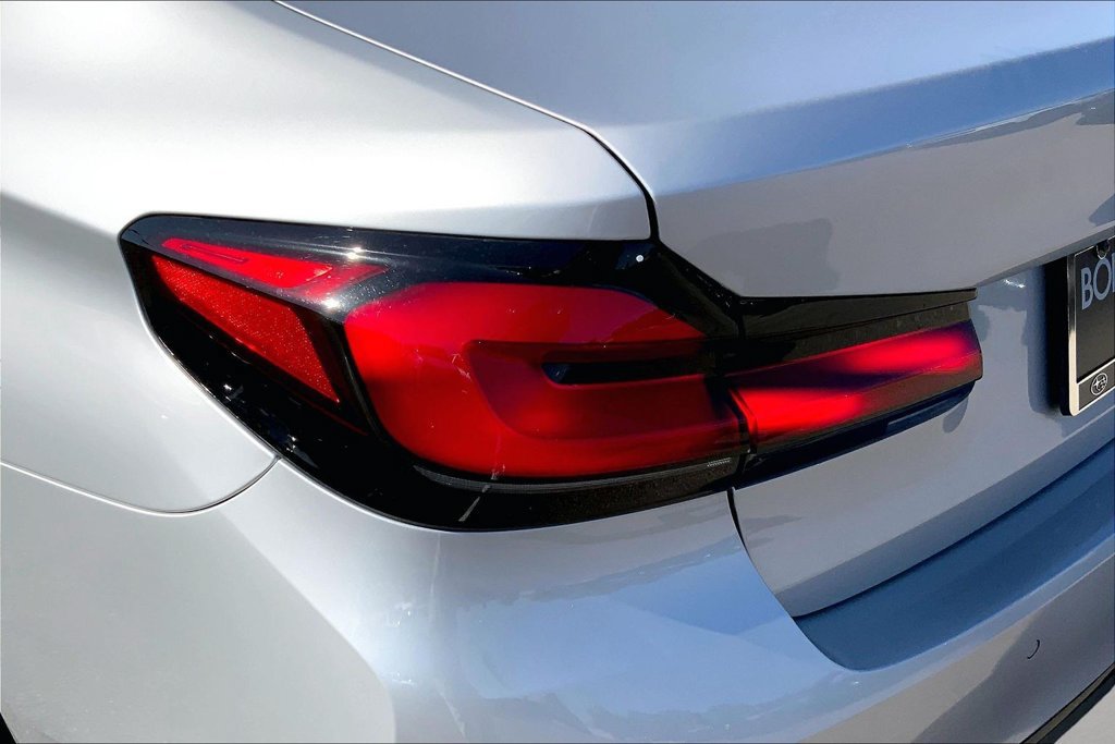 Used 2021 BMW 530i w/ Convenience Package RWD image 22