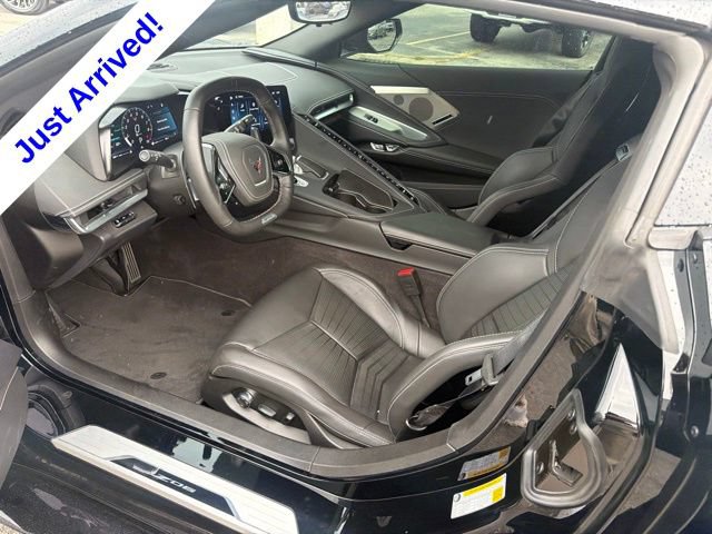 Used 2025 Chevrolet Corvette Z06 RWD image 9