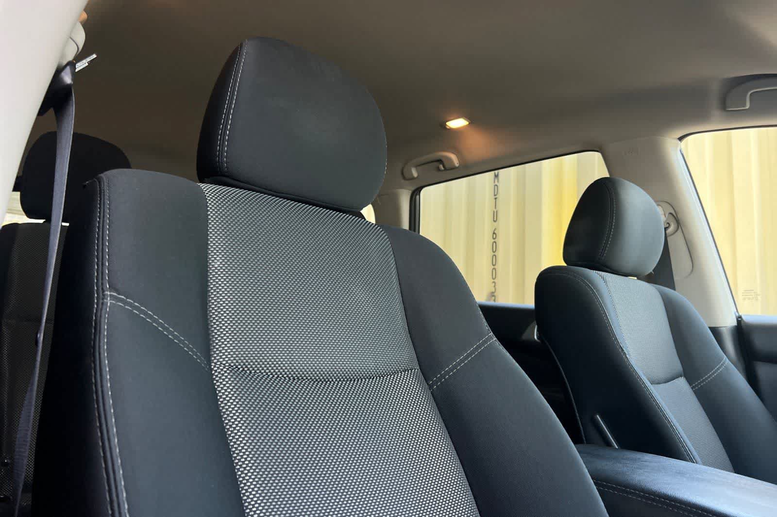 Used 2019 Nissan Pathfinder SV AWD/4WD image 18