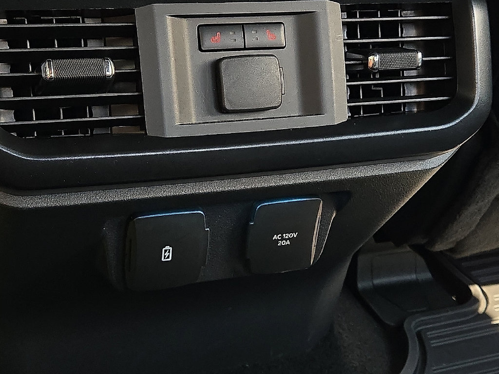 Used 2025 Ford F150 Raptor AWD/4WD image 10