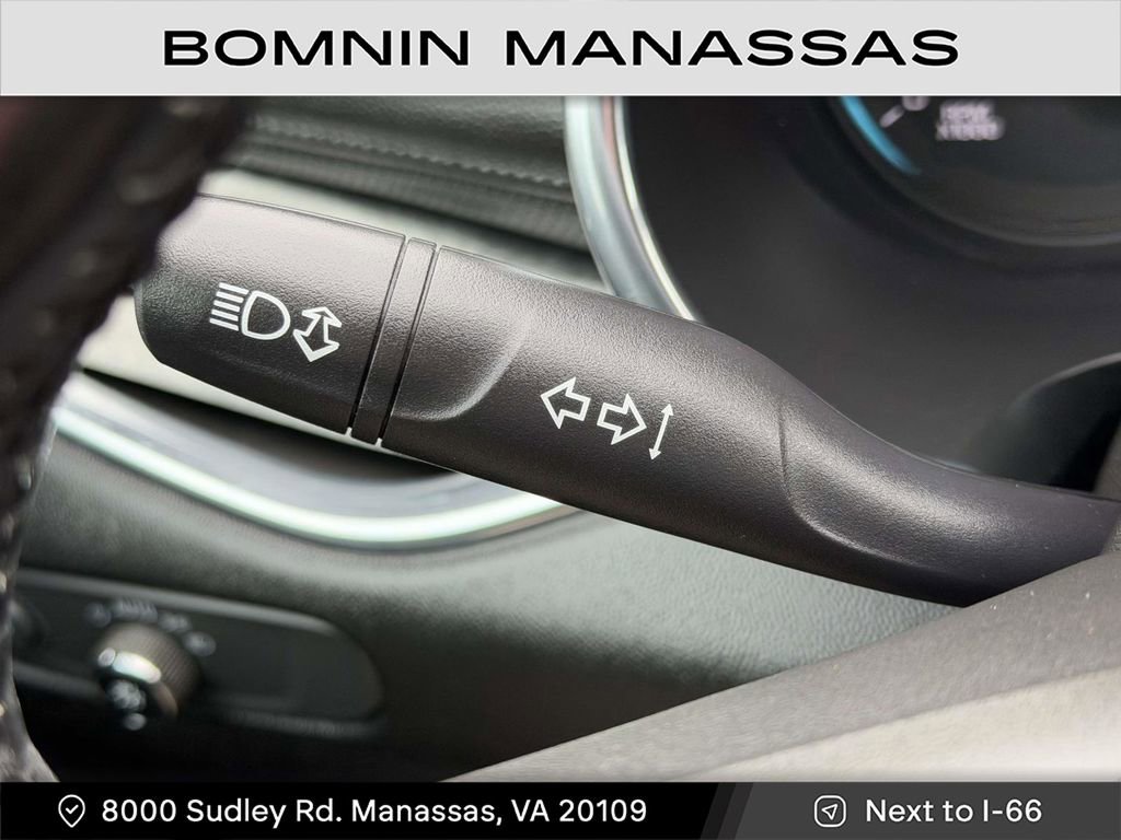 Used 2017 Chevrolet Malibu Premier image 16