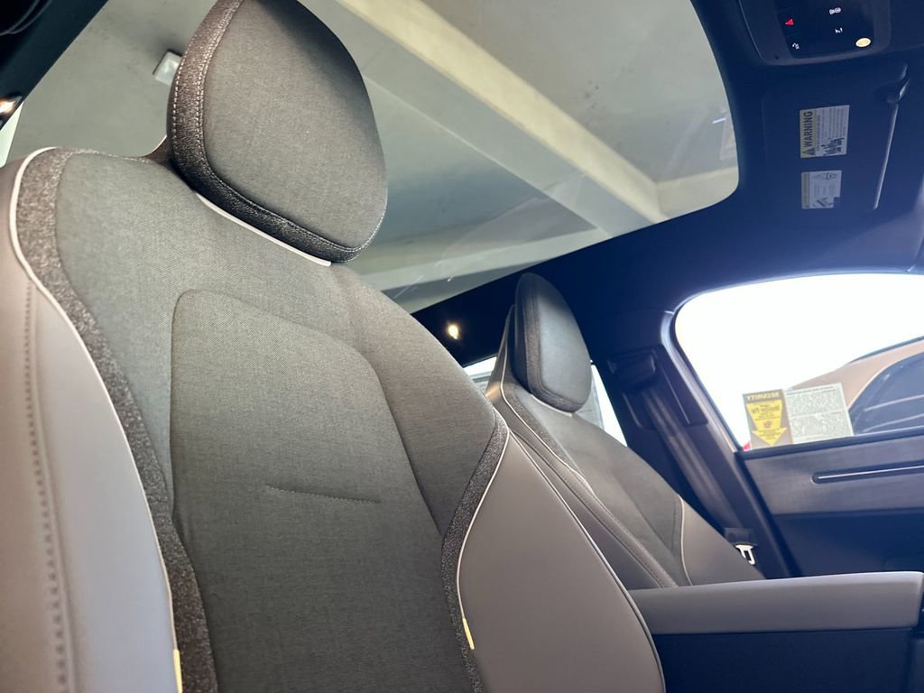 New 2026 Volvo EX30 Plus w/ Climate Package image 16