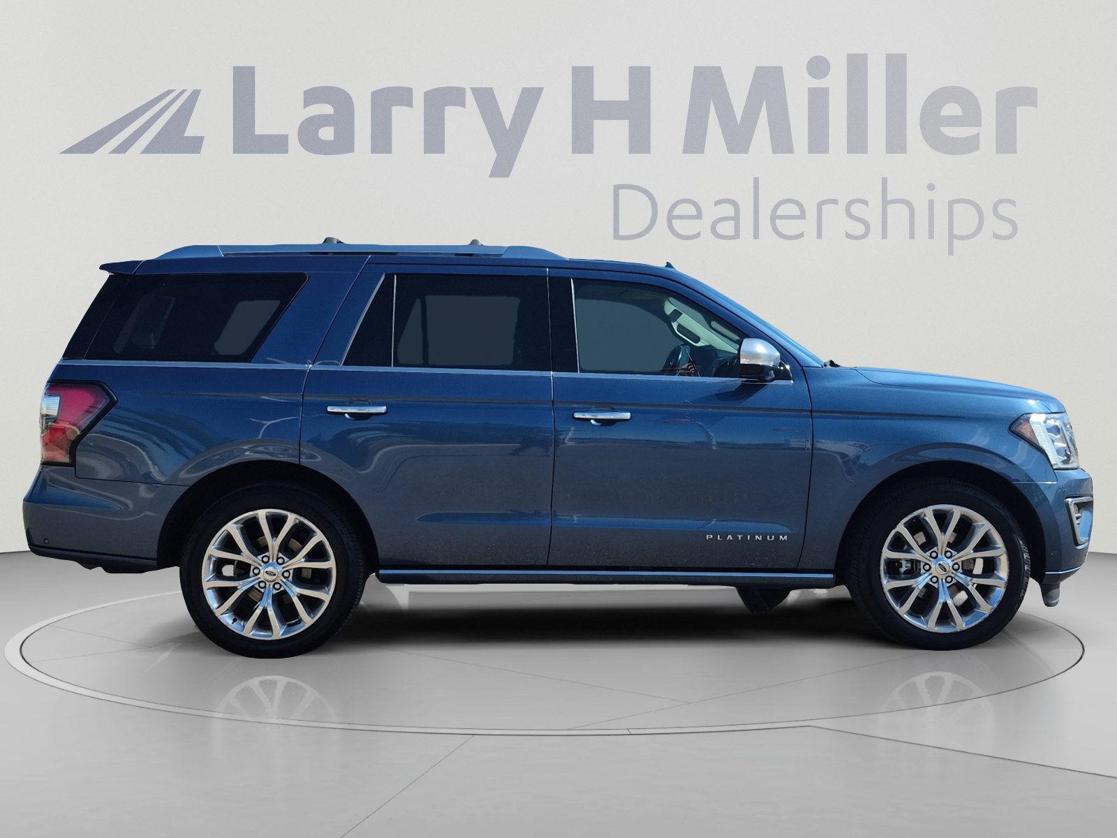 Used 2018 Ford Expedition Platinum AWD/4WD image 6