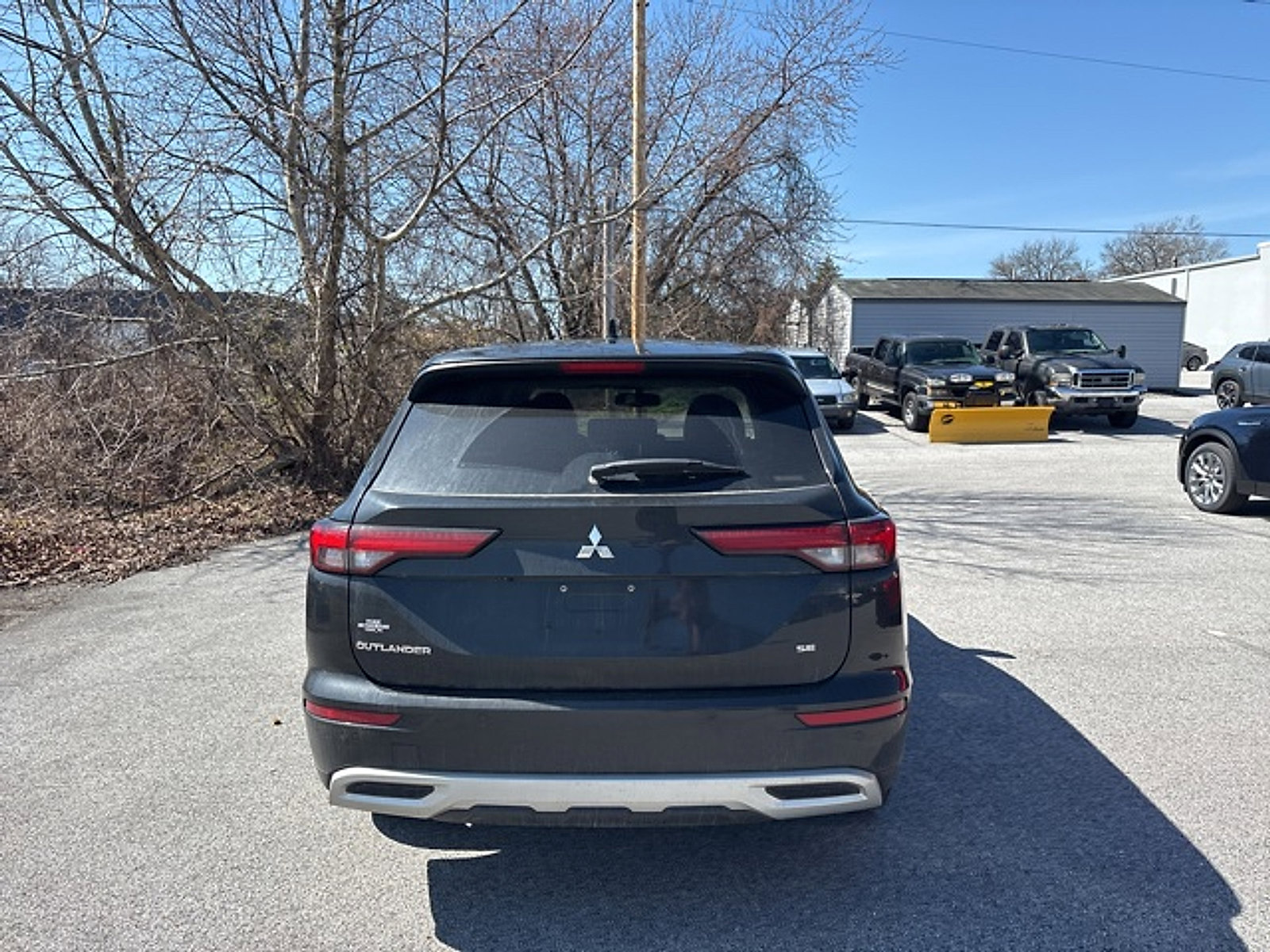 Used 2022 Mitsubishi Outlander SE image 9