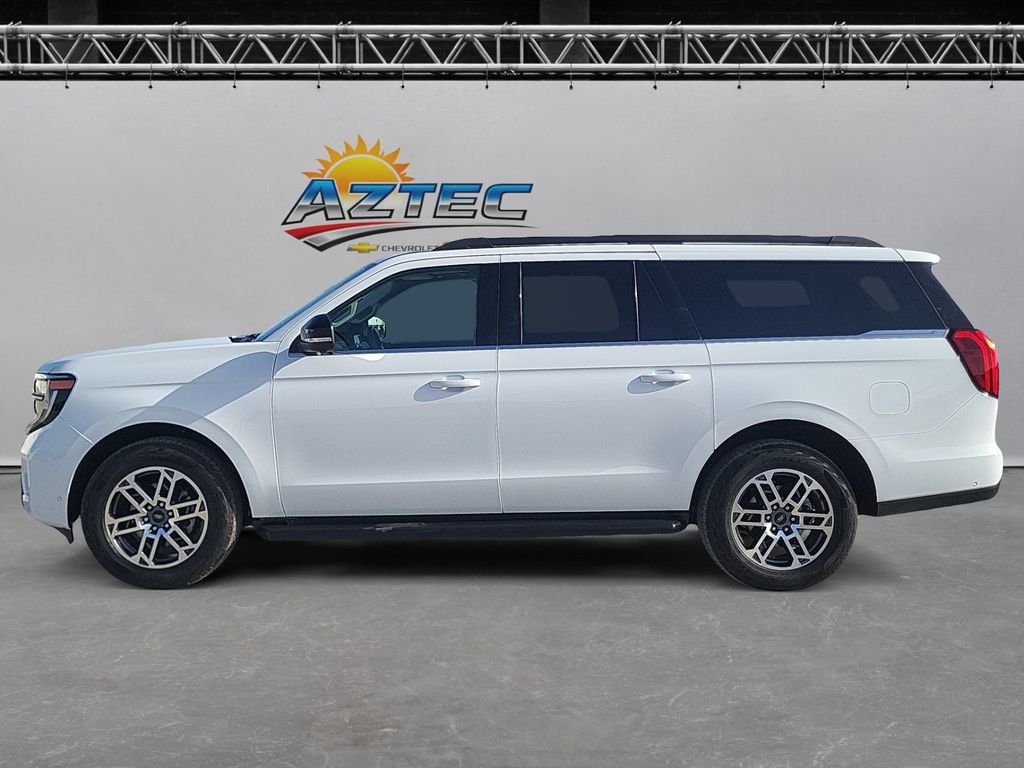 Used 2025 Ford Expedition Max Active AWD/4WD image 8