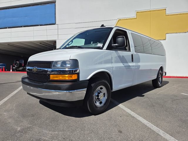 Certified 2025 Chevrolet Express 3500 LT w/ LT Preferred Equipment Group RWD image 2