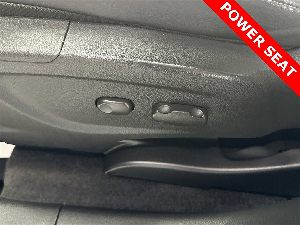 Used 2016 Buick Encore AWD image 33