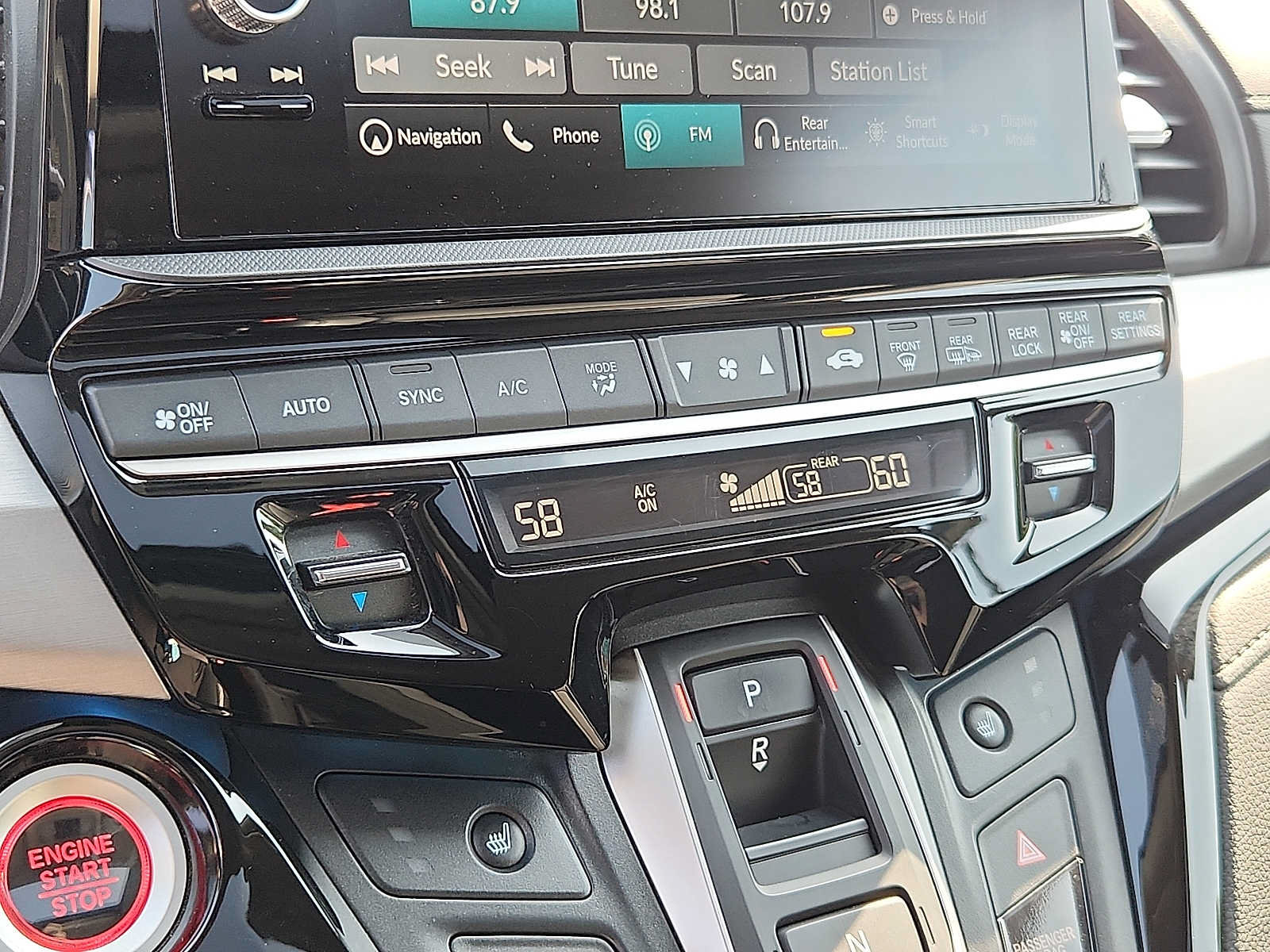 Certified 2025 Honda Odyssey Touring image 15