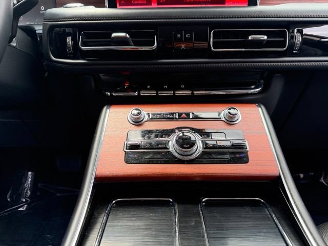 Certified 2023 Lincoln Aviator Reserve AWD/4WD image 19