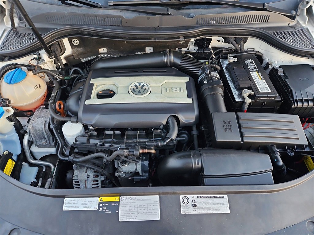 Used 2013 Volkswagen CC Sport image 29