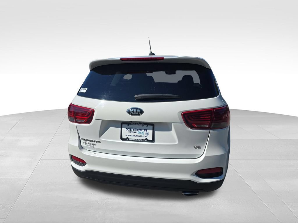 Used 2020 Kia Sorento FWD V6 image 4