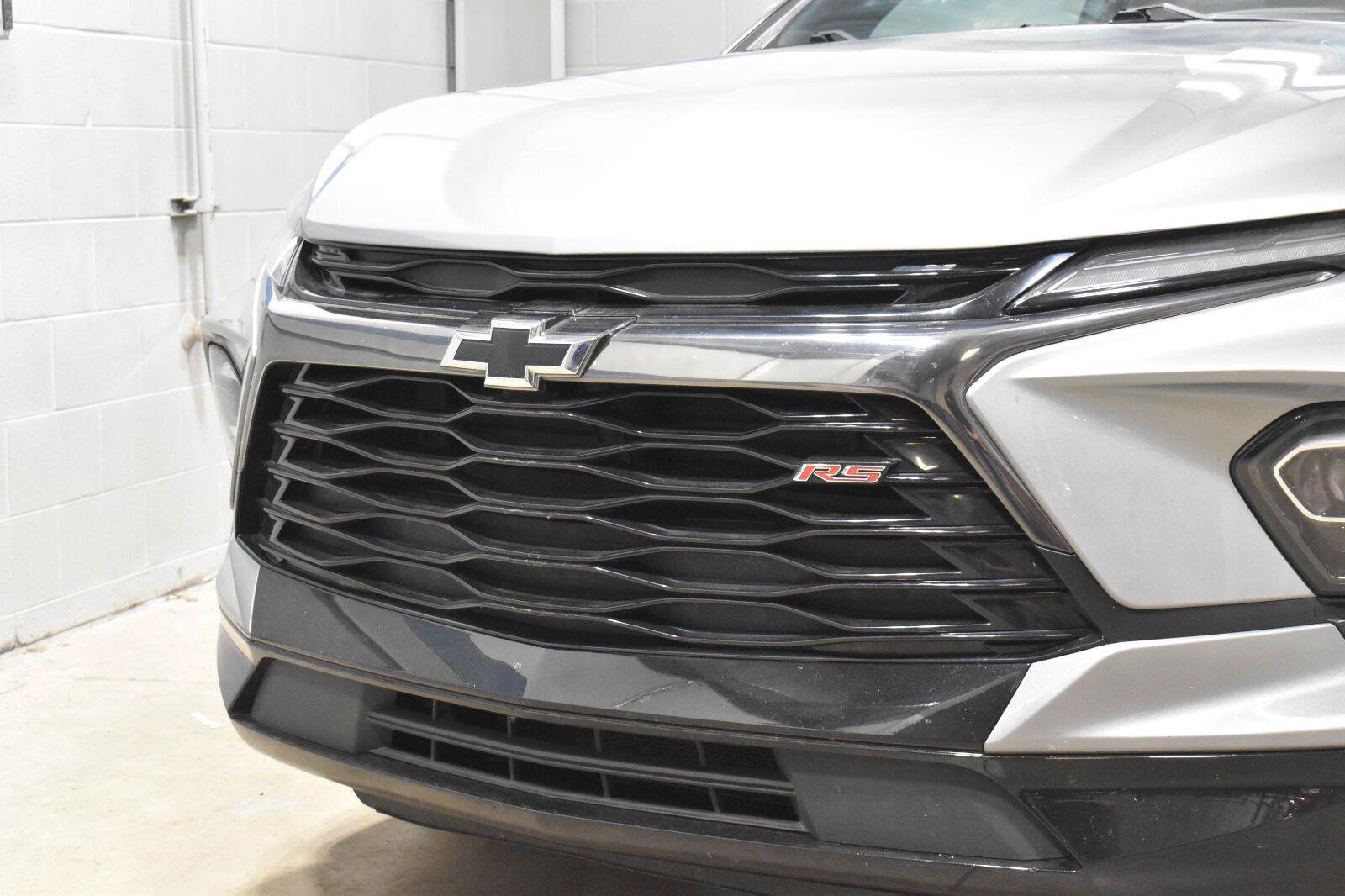 Used 2025 Chevrolet Blazer RS FWD image 29
