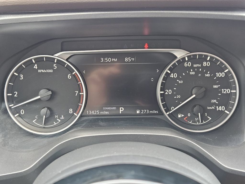 Used 2023 Nissan Rogue SV FWD image 11