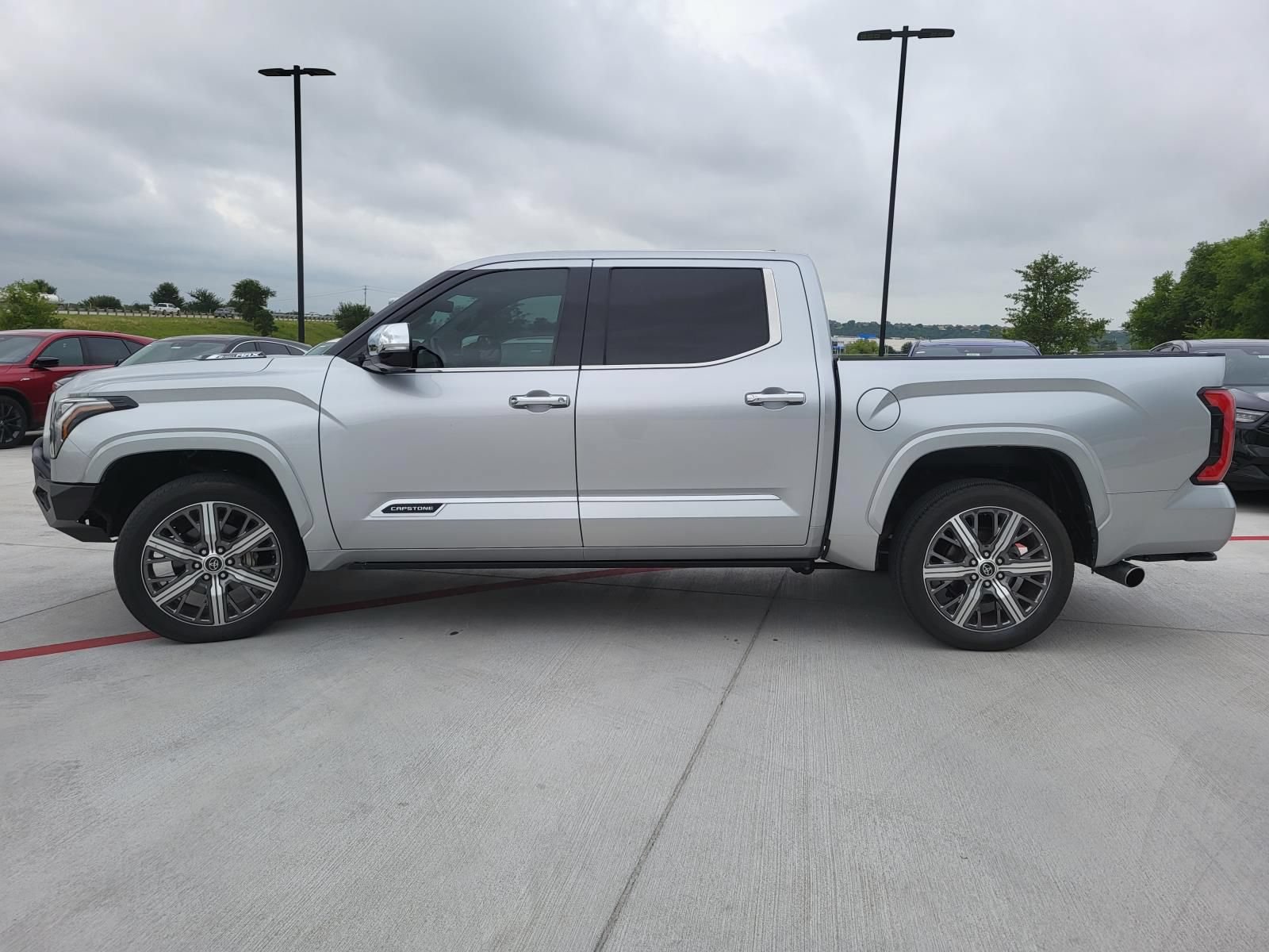 Used 2023 Toyota Tundra Capstone AWD/4WD image 3