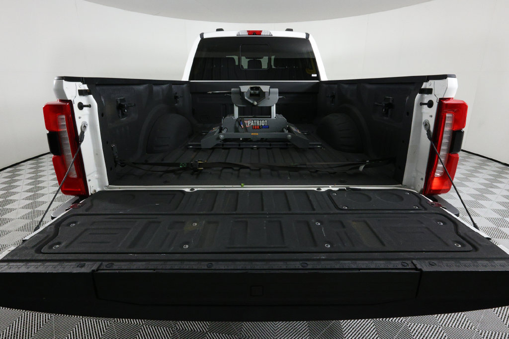 Used 2023 Ford F250 Lariat w/ Lariat Ultimate Package AWD/4WD image 7