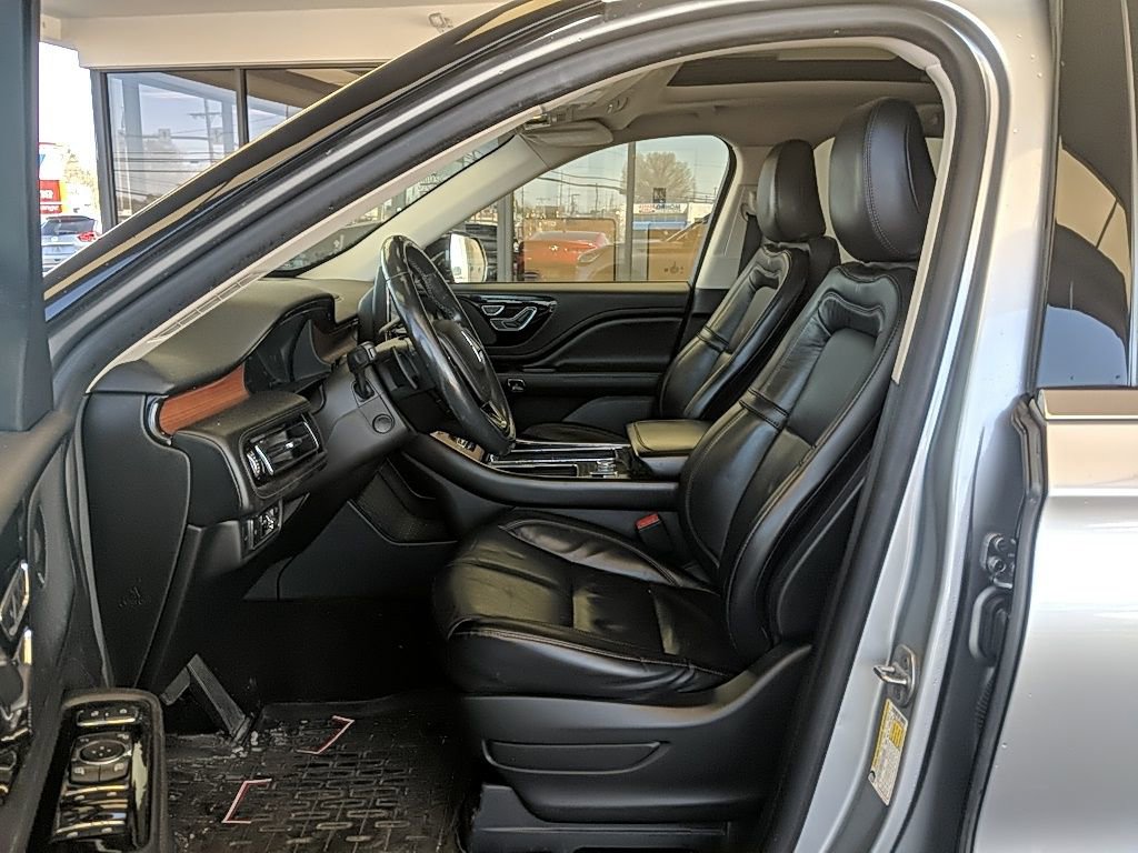 Used 2021 Lincoln Aviator Reserve w/ Equipment Group 201A image 9