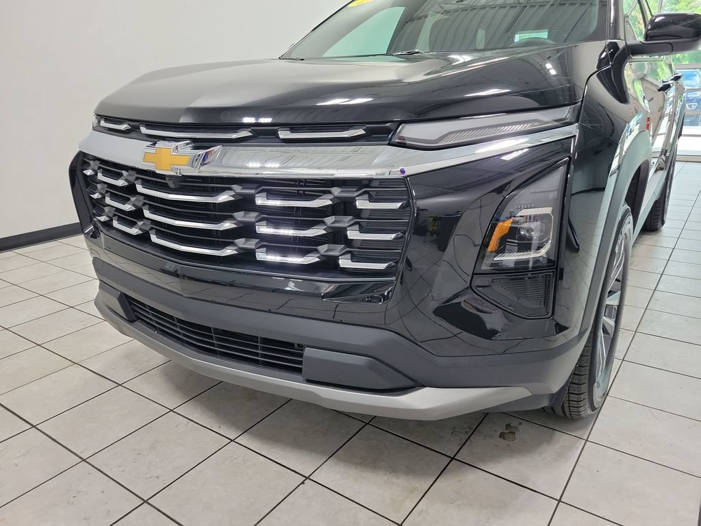 Used 2026 Chevrolet Equinox LT AWD/4WD image 23