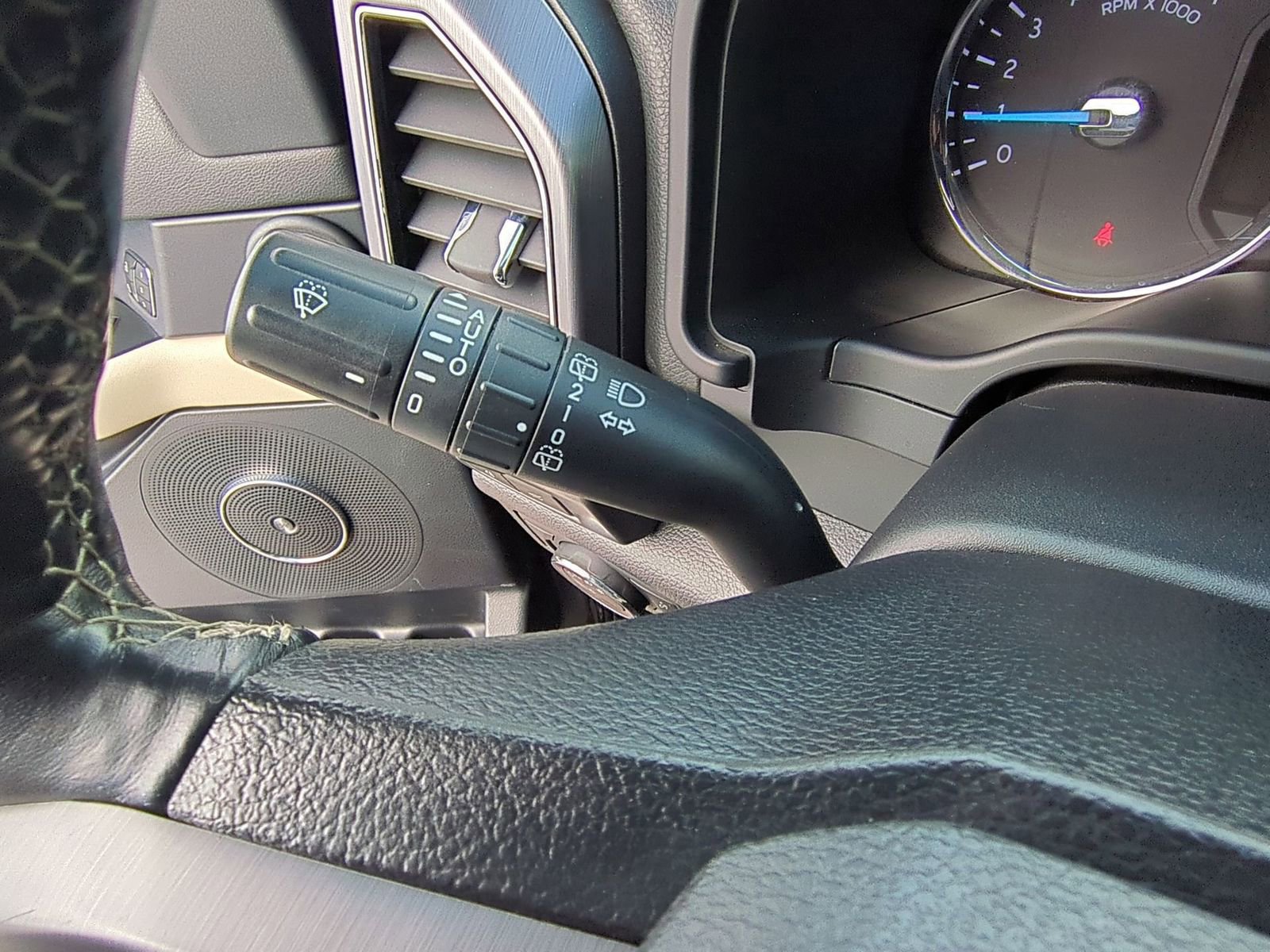 Used 2019 Ford Expedition Platinum image 32