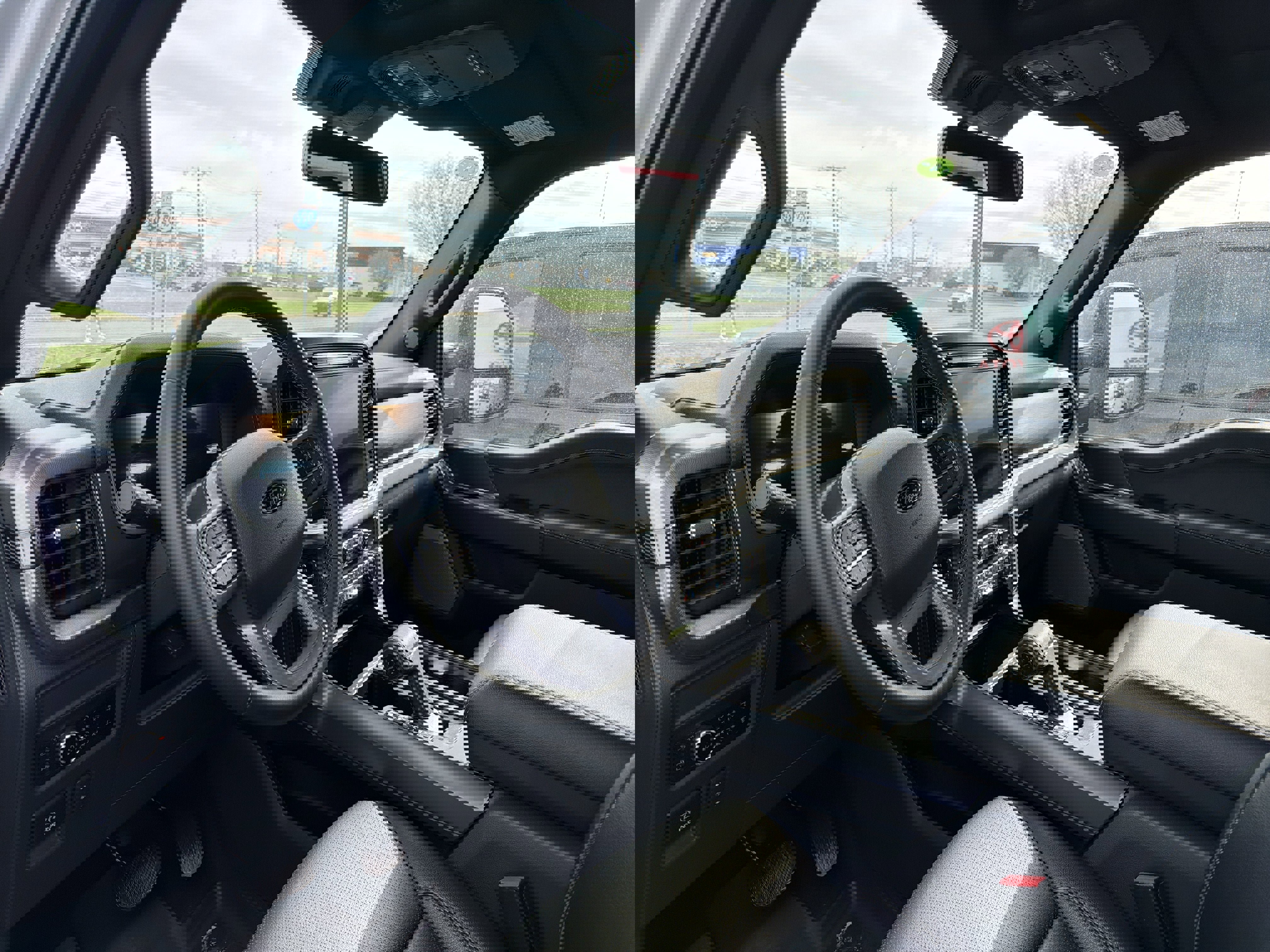 Used 2025 Ford F150 Lariat w/ Equipment Group 501A Mid image 10