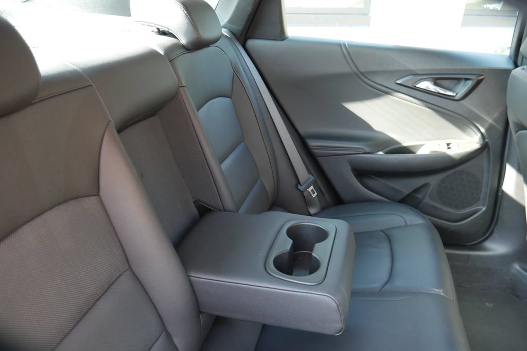 Used 2024 Chevrolet Malibu LT FWD image 12