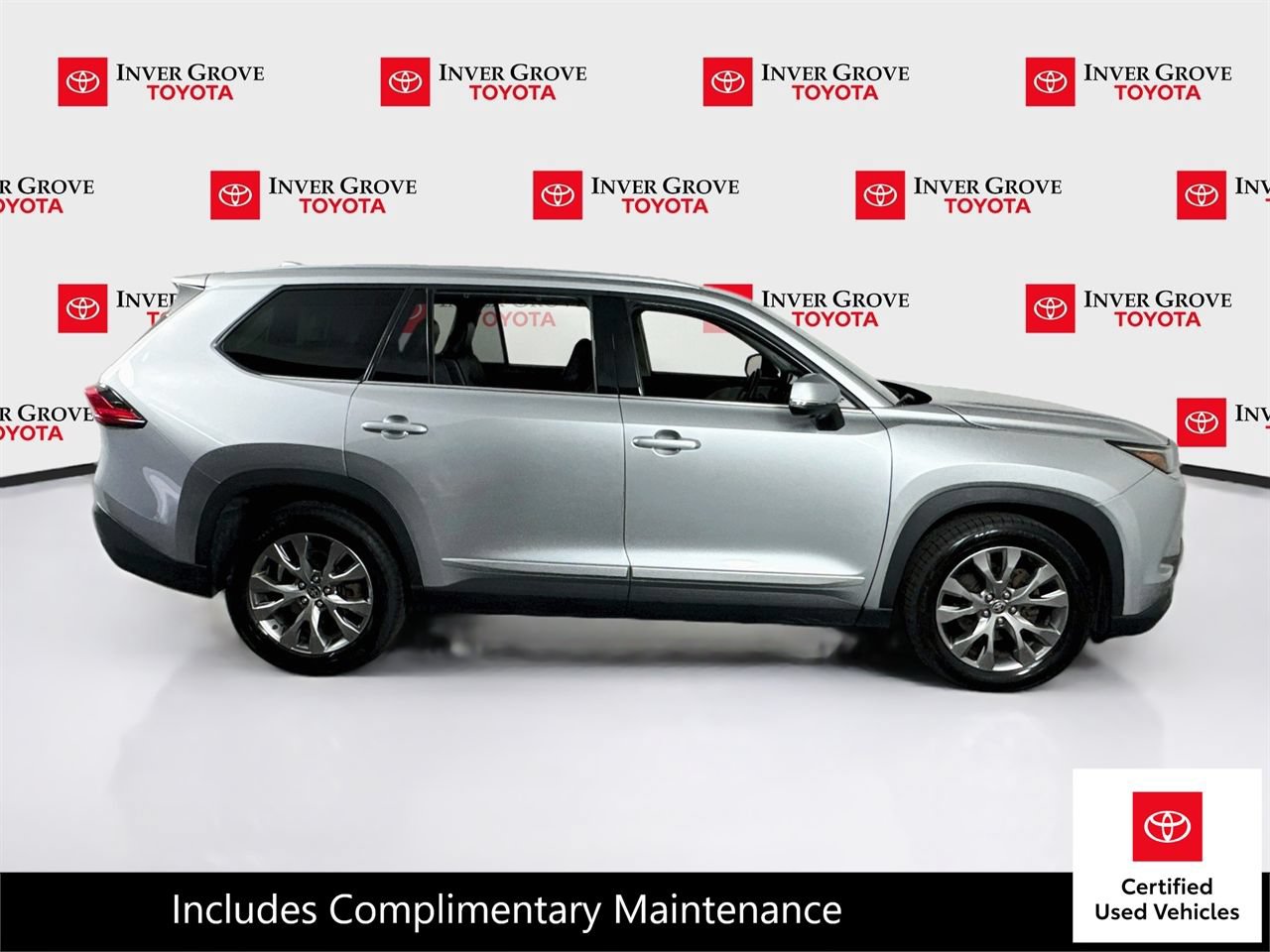 Certified 2024 Toyota Grand Highlander AWD image 4