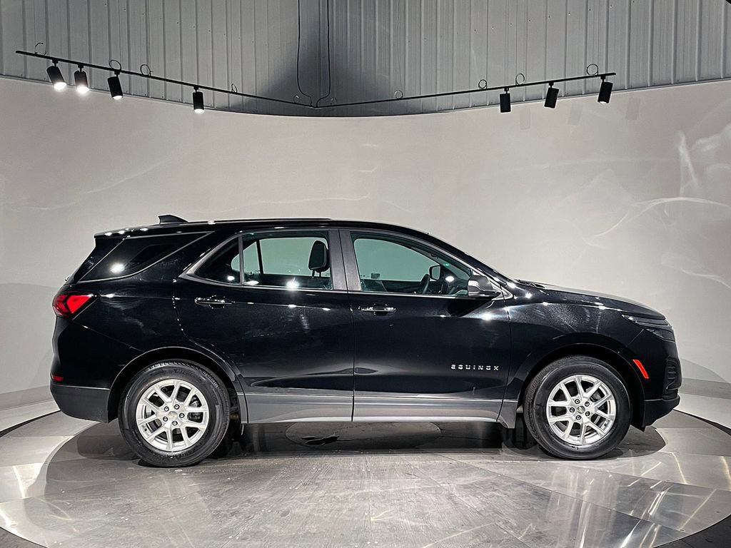 Used 2023 Chevrolet Equinox LS image 10