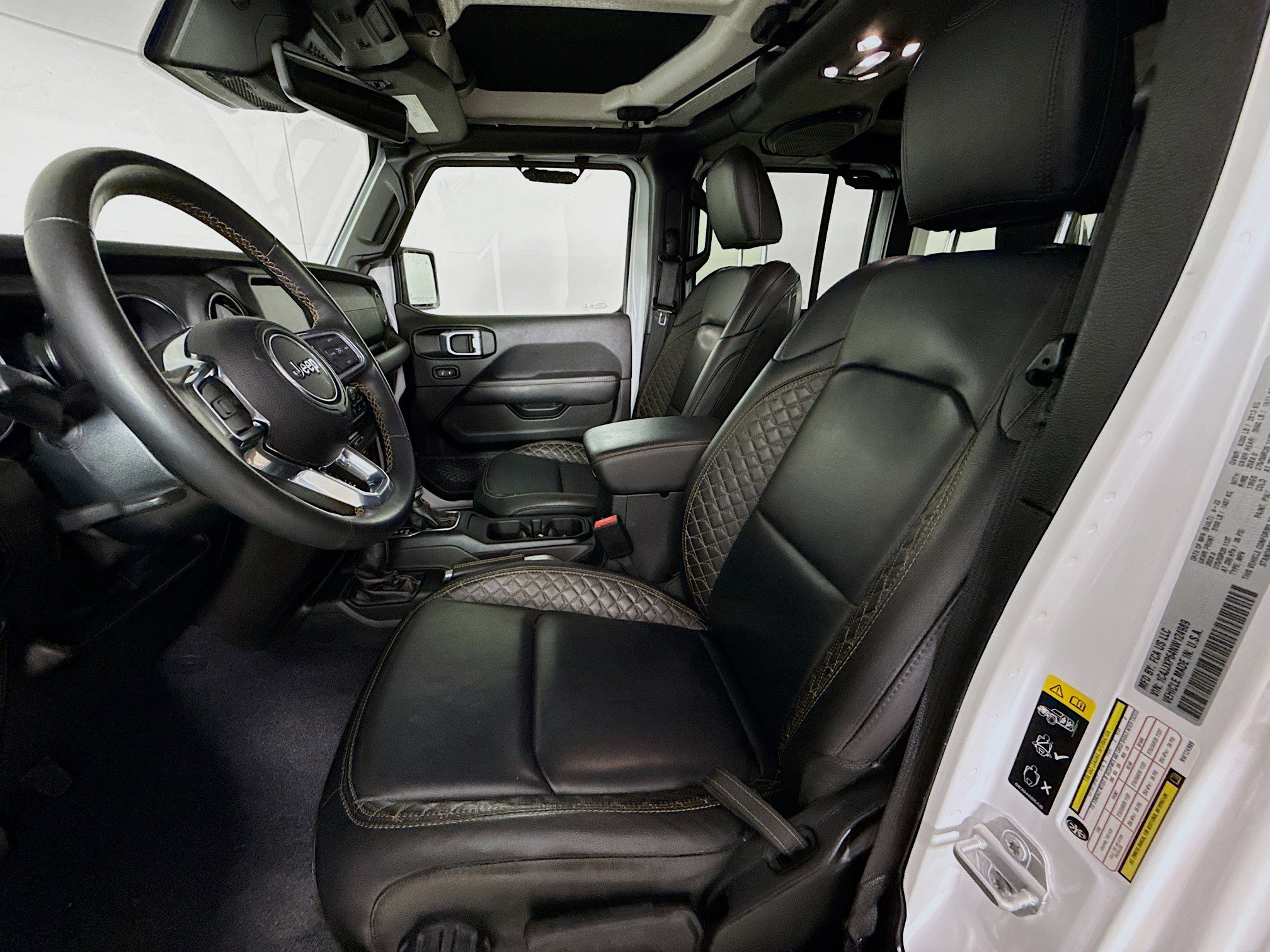 Used 2022 Jeep Wrangler Unlimited Sahara image 25