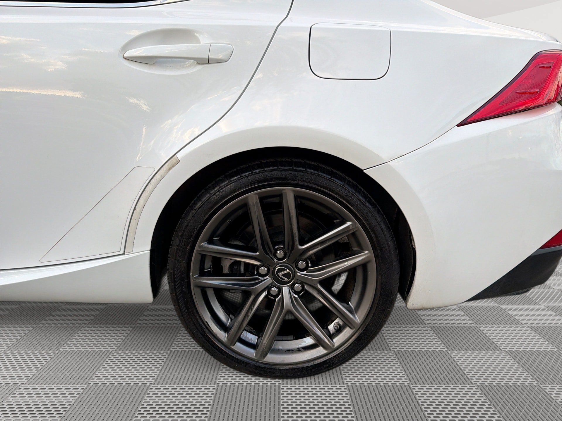 Used 2018 Lexus IS 300 F Sport w/ F Sport Package RWD image 27