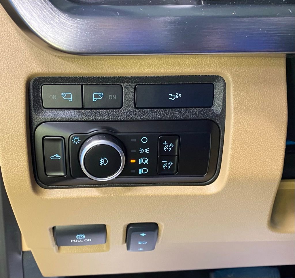 Used 2023 Ford F350 Lariat w/ Lariat Ultimate Package image 25