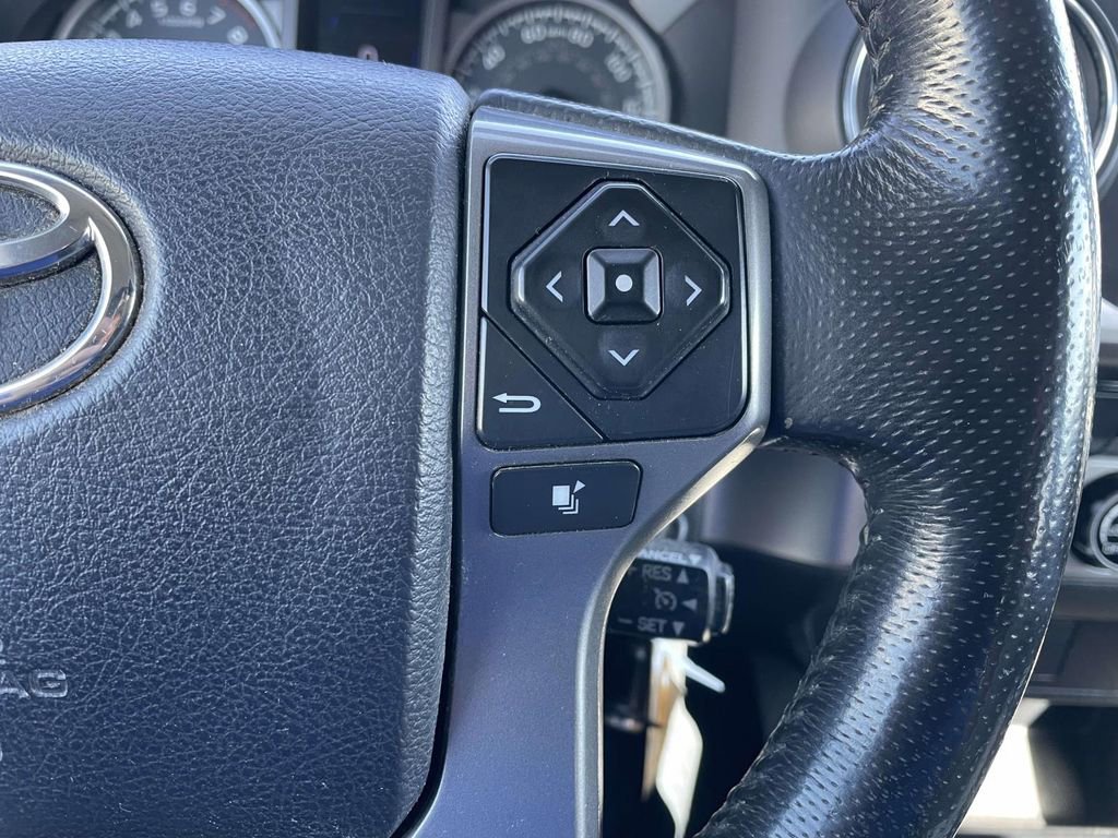 Used 2017 Toyota Tacoma SR5 w/ Tow Package image 32