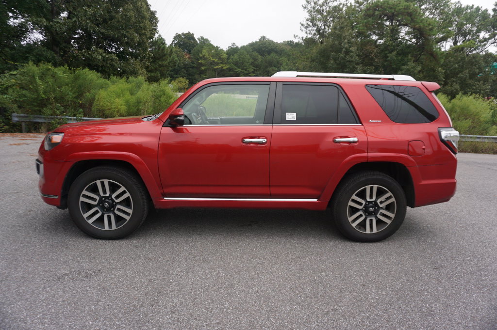 Used 2022 Toyota 4Runner Limited AWD/4WD image 20