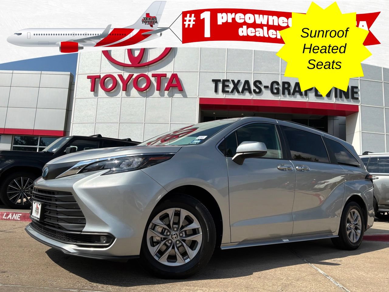 Used 2025 Toyota Sienna XLE FWD image 1