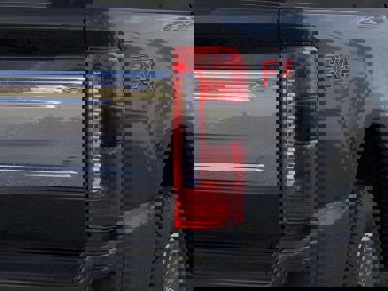 New 2025 Ford F250 King Ranch w/ FX4 Off-Road Package image 21