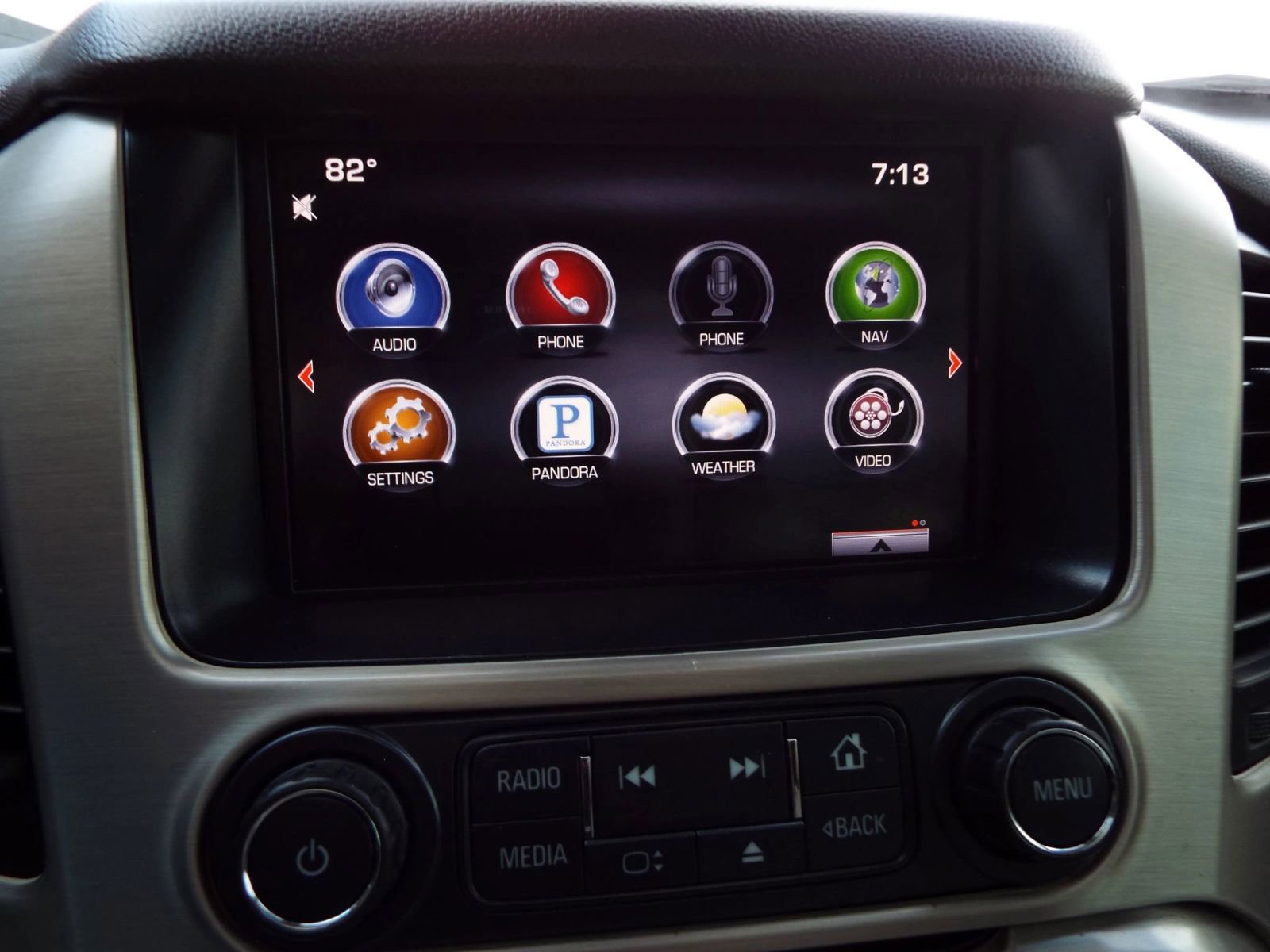 Used 2015 GMC Yukon XL Denali w/ Touring Package RWD image 17