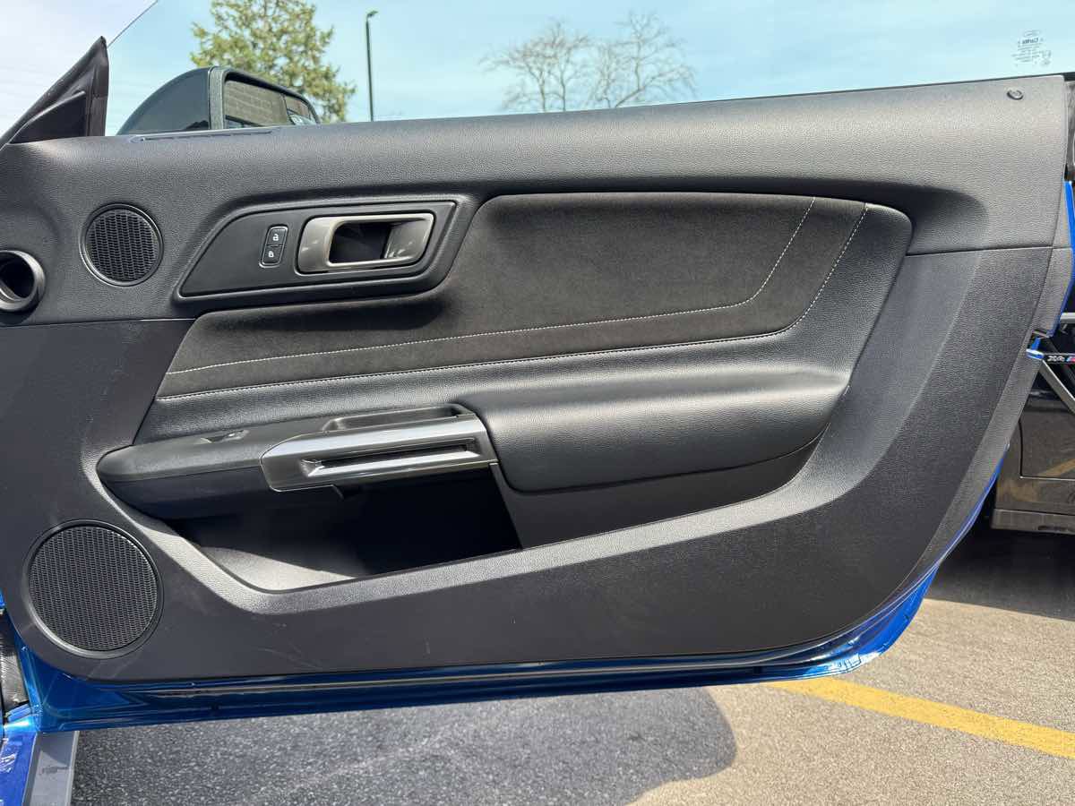 Used 2017 Ford Mustang Shelby GT350 w/ Electronics Package image 40