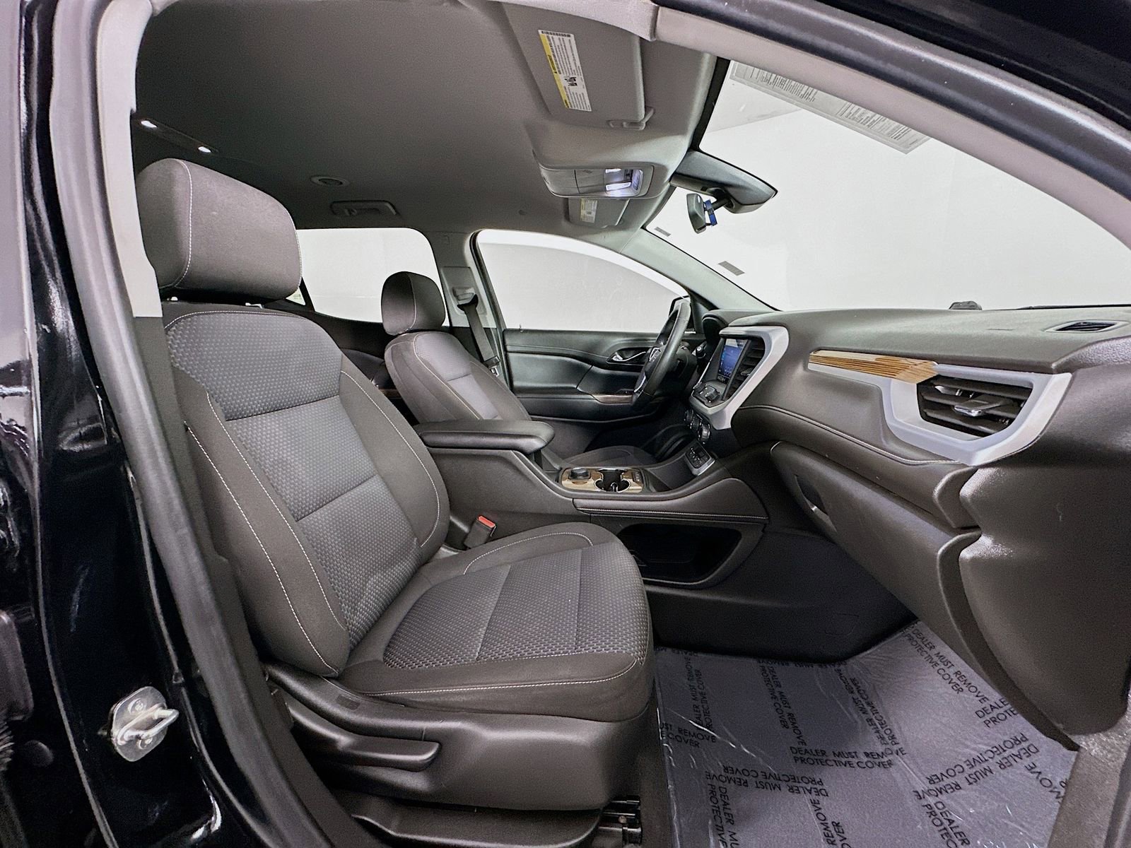 Used 2021 GMC Acadia SLE image 29