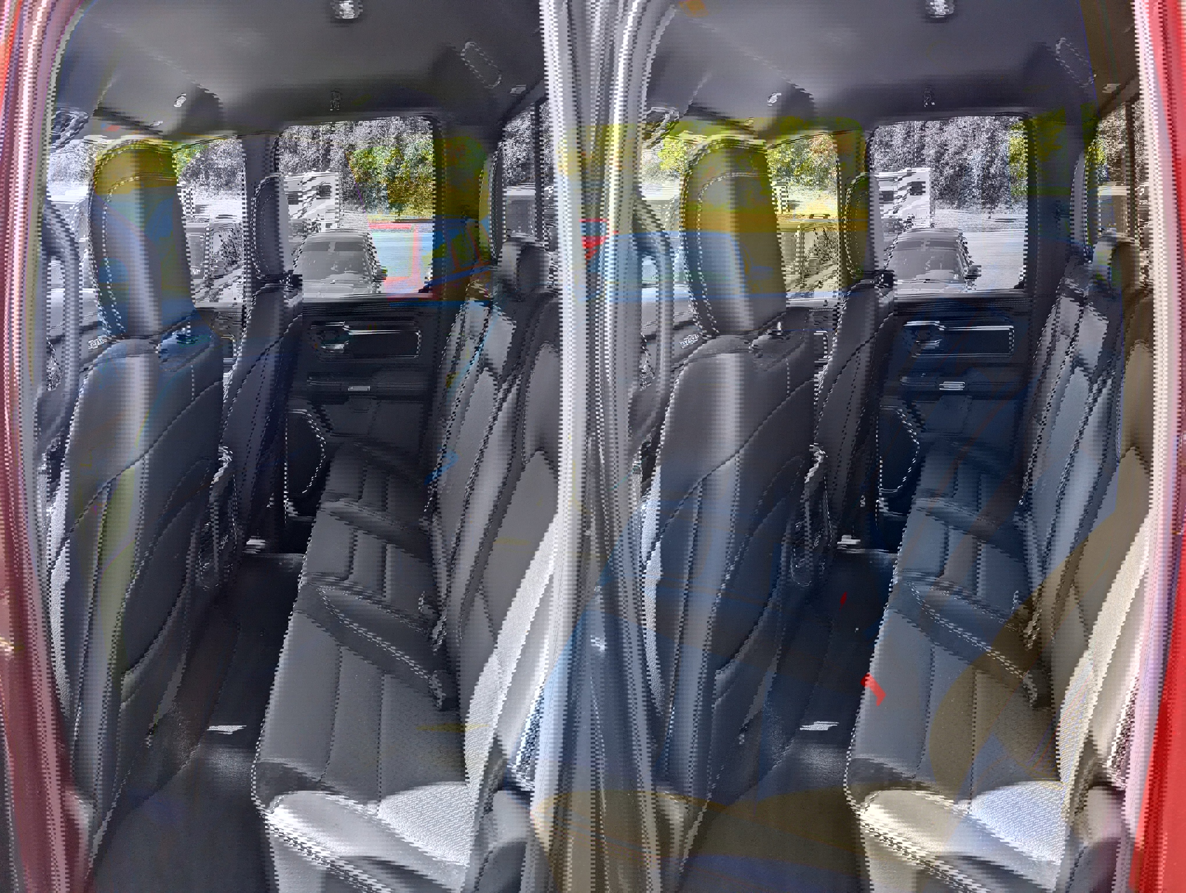 Used 2025 RAM 1500 Laramie image 10