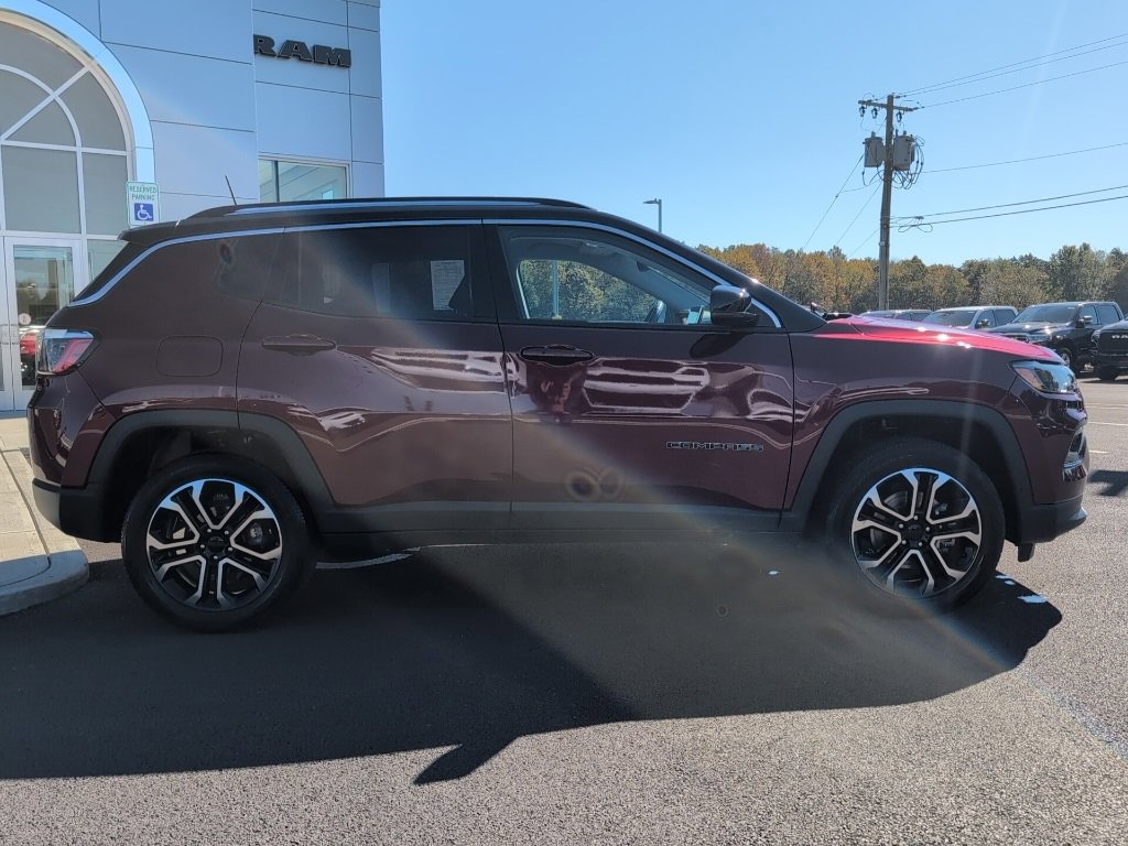 Used 2022 Jeep Compass Limited image 8