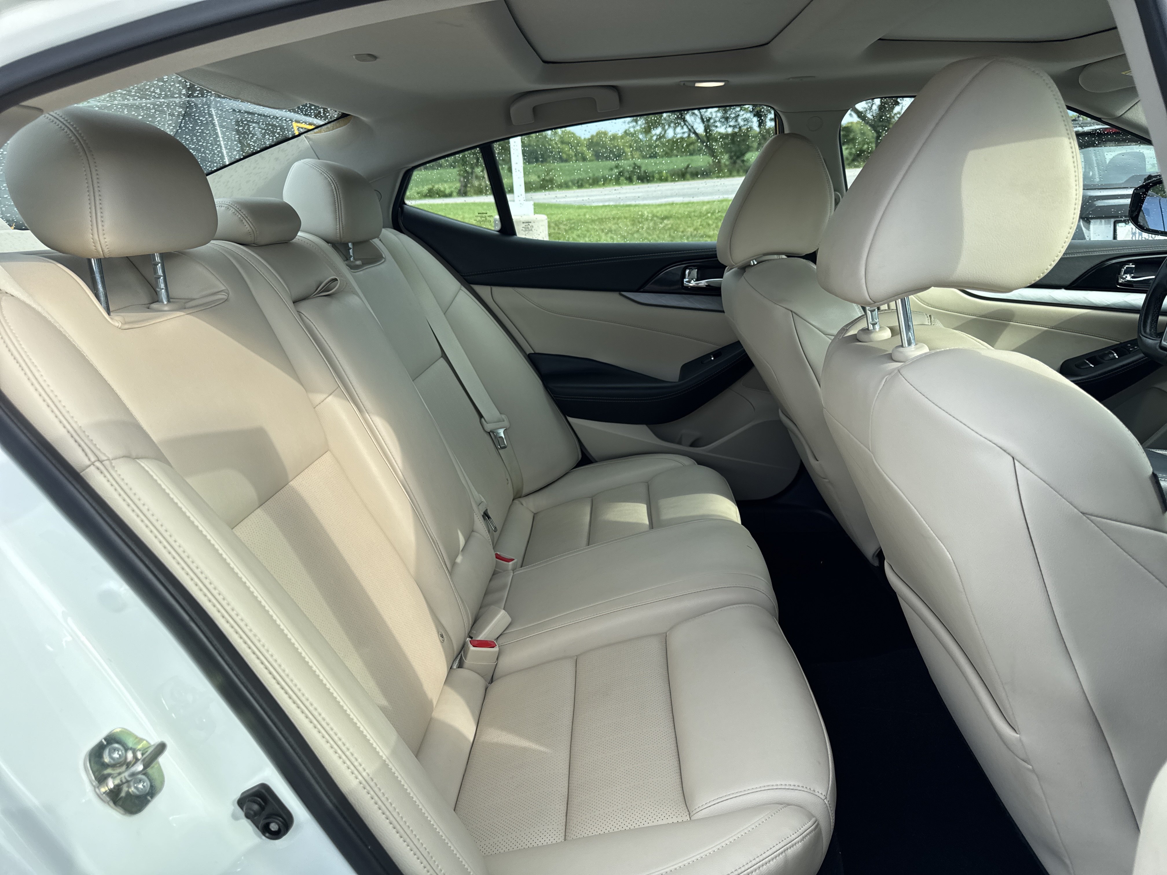 Used 2017 Nissan Maxima 3.5 SL FWD image 15