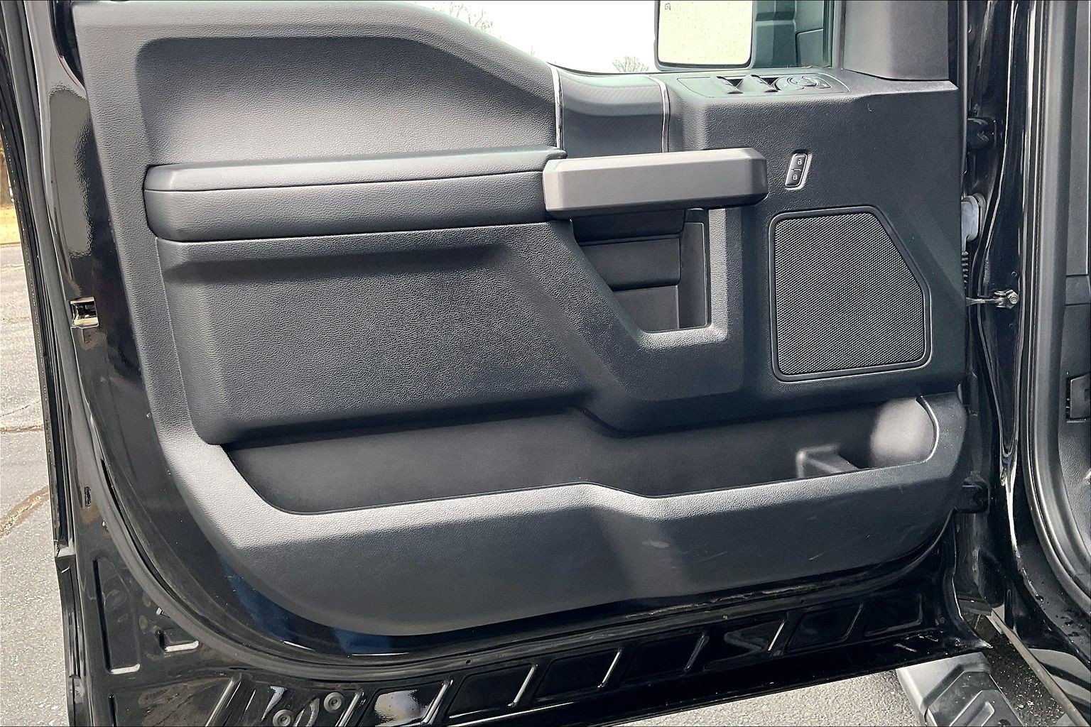 Used 2020 Ford F150 XLT w/ Equipment Group 302A Luxury image 18