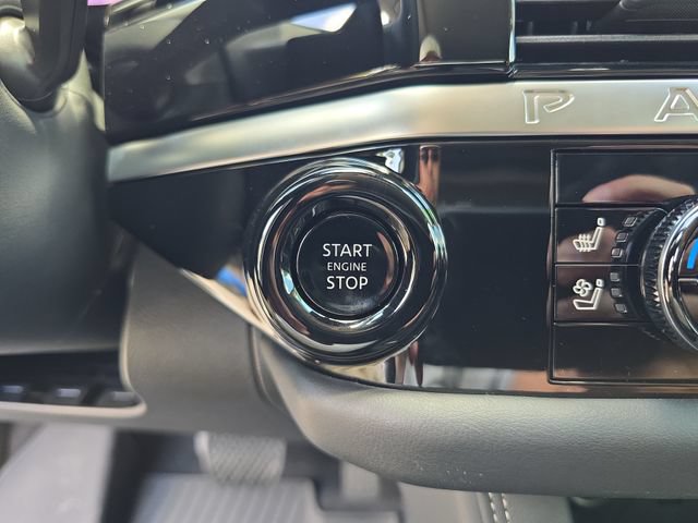 Used 2026 Nissan Pathfinder Platinum FWD image 26