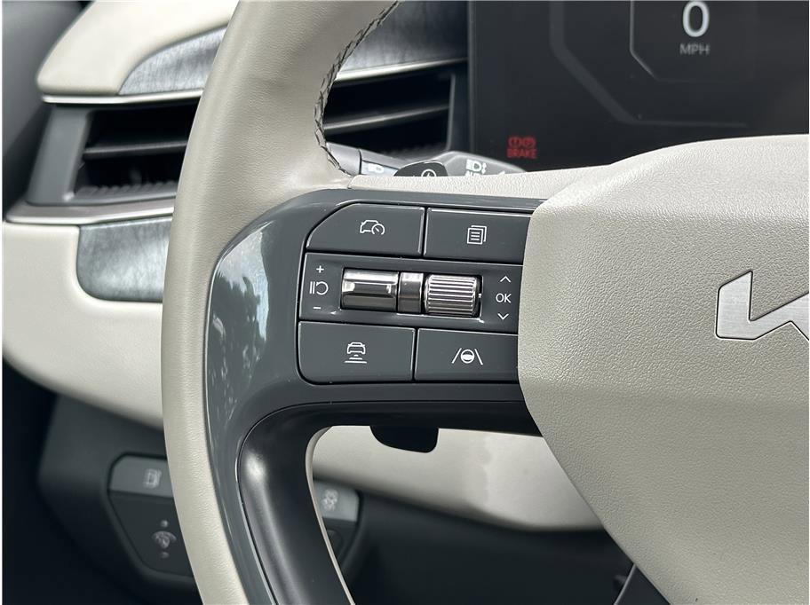 Used 2024 Kia EV9 Wind image 22