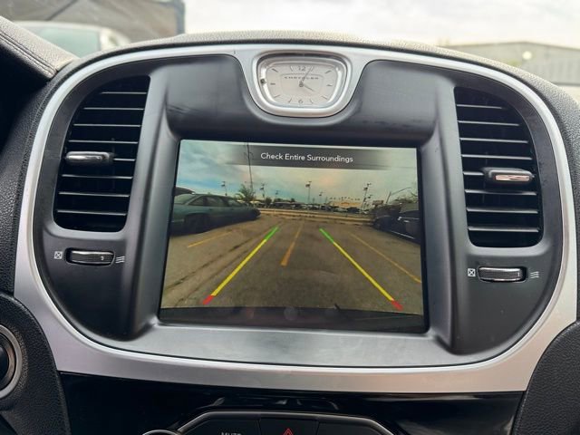 Used 2023 Chrysler 300 Touring L image 15