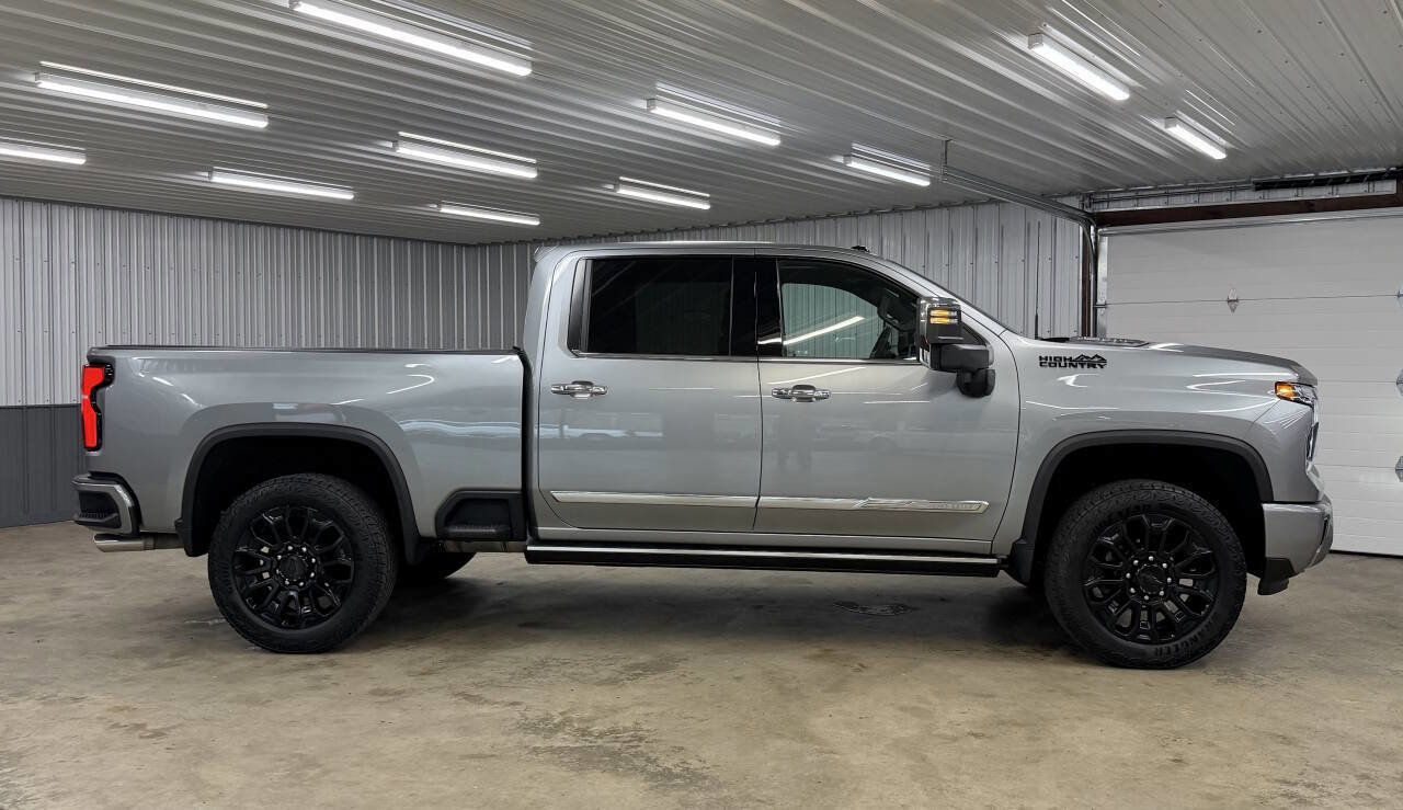 Used 2024 Chevrolet Silverado 2500 High Country w/ High Country Premium Package image 6
