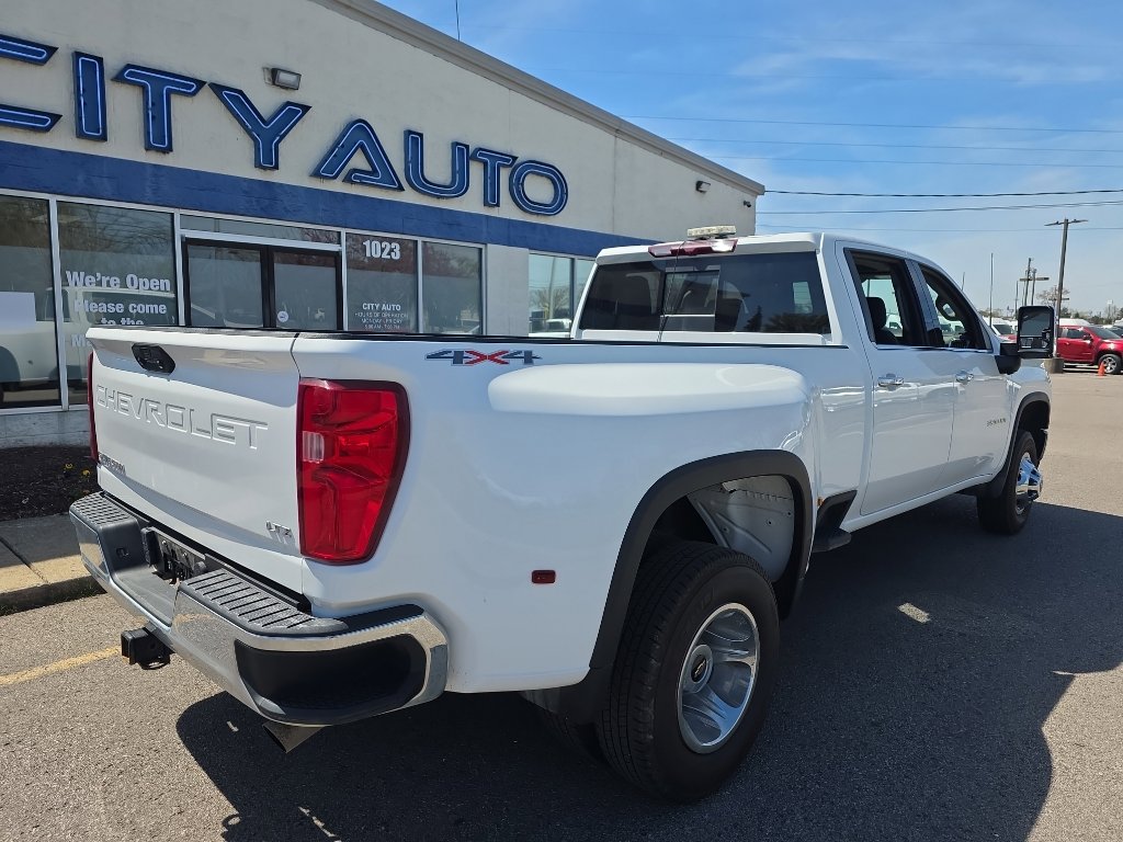 Used 2023 Chevrolet Silverado 3500 LTZ w/ LTZ Convenience Package image 3