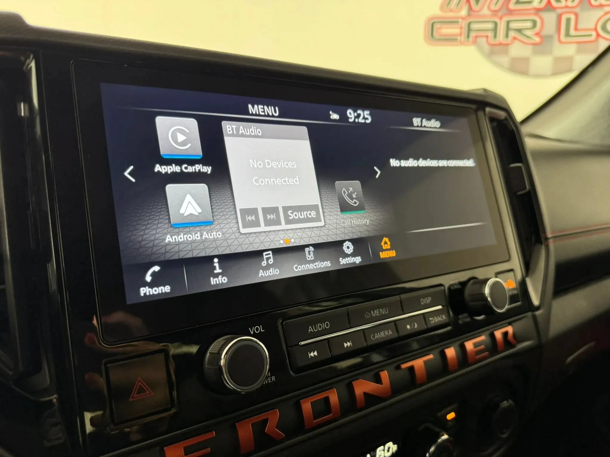 Used 2025 Nissan Frontier PRO-4X w/ Pro Convenience Package AWD/4WD image 19
