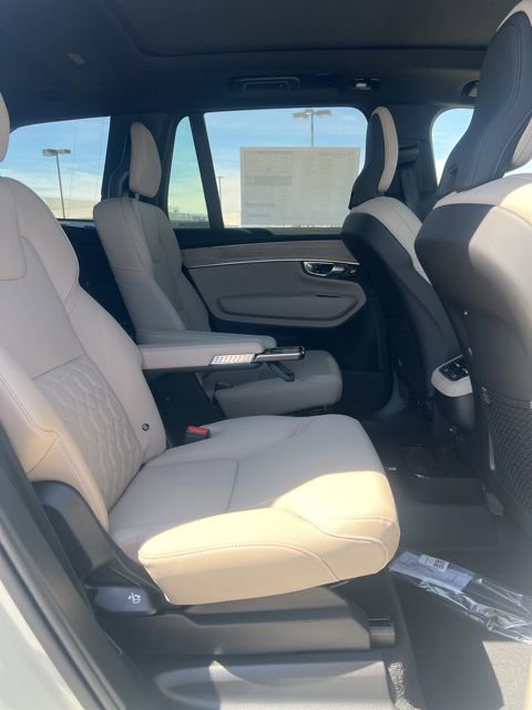 New 2026 Volvo XC90 B6 Plus w/ Protection Package image 29